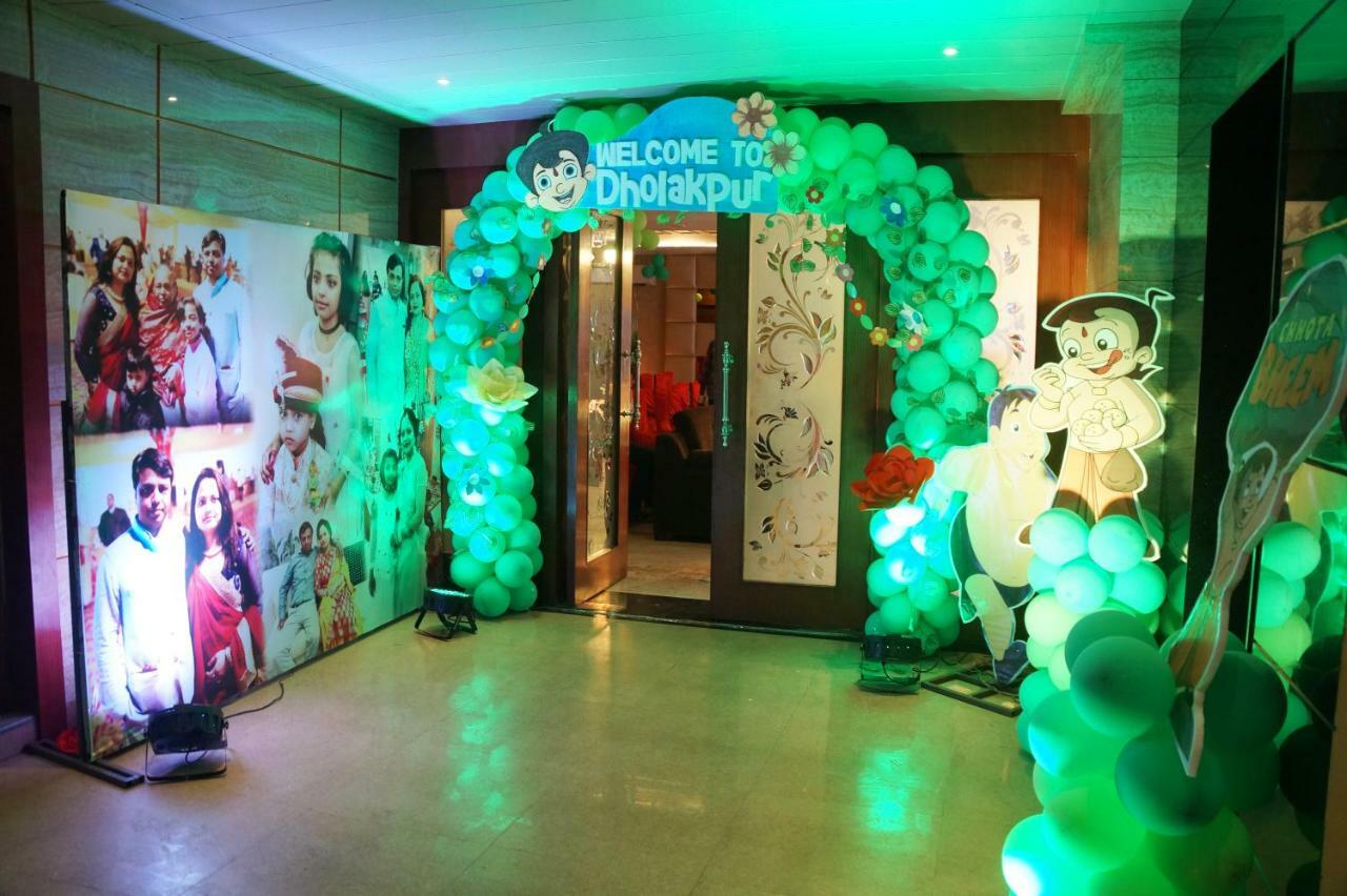 ורנאסי Hotel Shivoy Grand מראה חיצוני תמונה